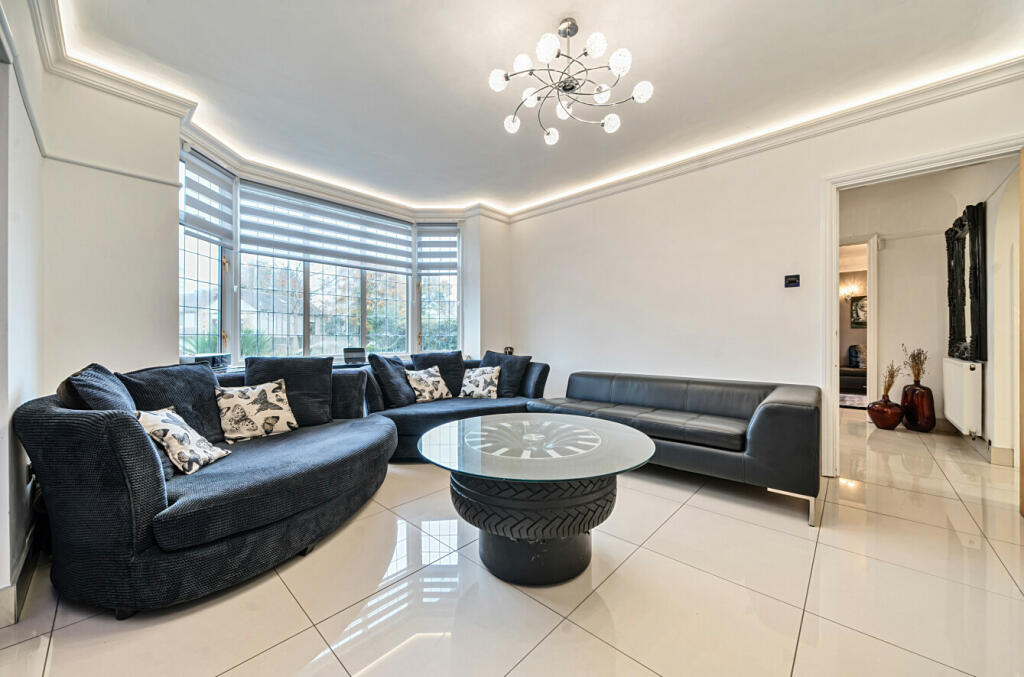 Additional image 3 of Marlings Park Avenue, Chislehurst, BR7