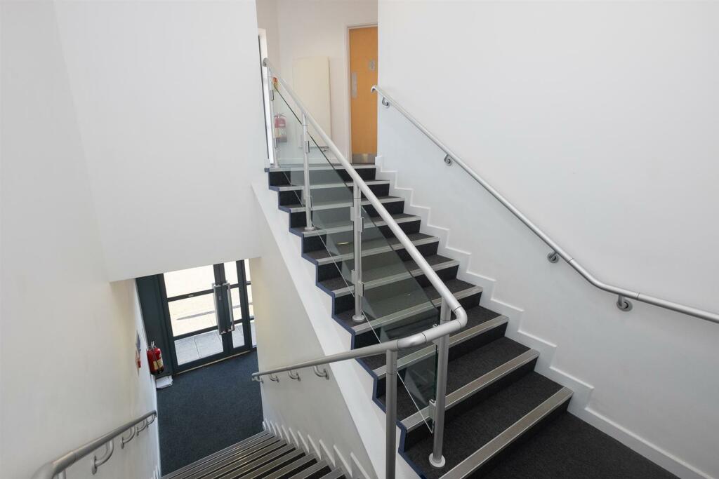 Additional image 20 of FREEHOLD OFFICE BUILDING | BS20