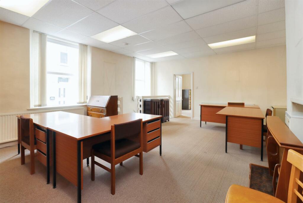 Additional image 7 of High Street offices in Yatton