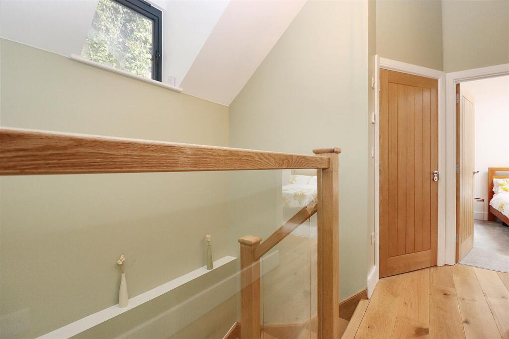 Additional image 10 of Beautifully converted barn in East Clevedon