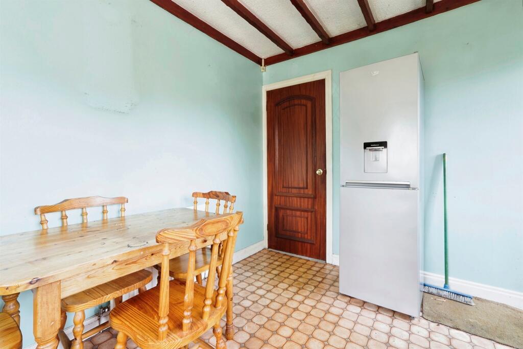 Additional image 5 of Jamie Court, Bradford