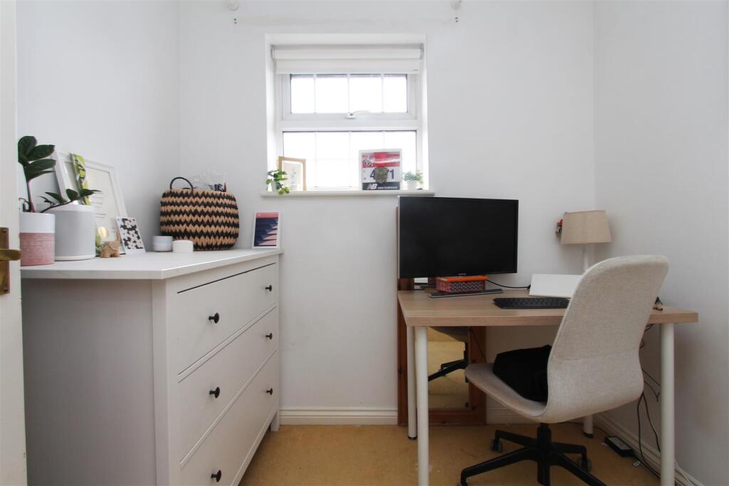Additional image 9 of Hale Close, Hanham, Bristol