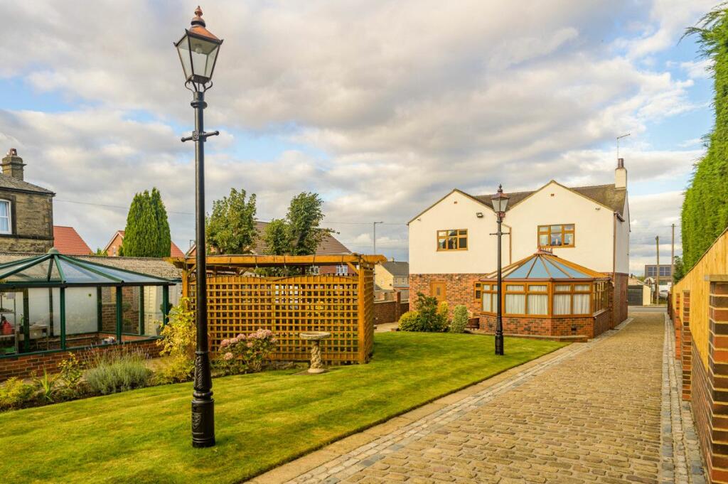 Additional image 38 of King Street, Drighlington