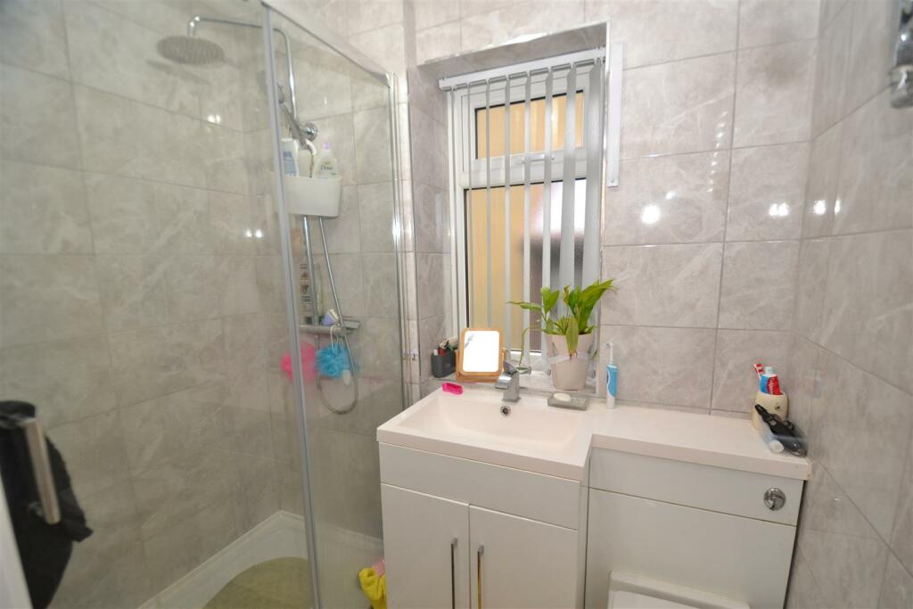 Additional image 17 of Ford Hill, Queensbury, Bradford