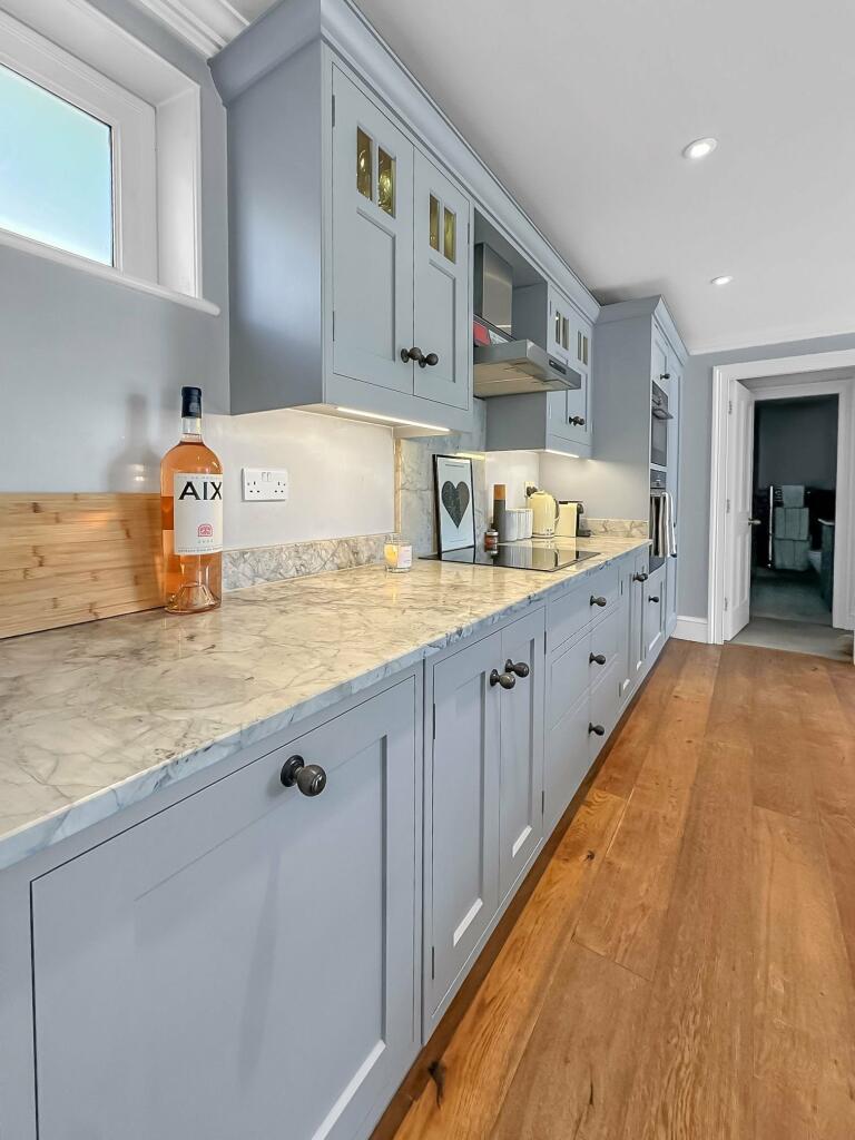 Additional image 7 of Willoughby Lane, Bromley, BR1 3FZ