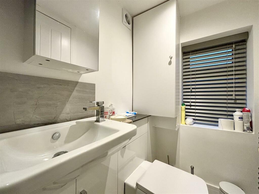 Additional image 10 of Park Grove, Queensbury, Bradford