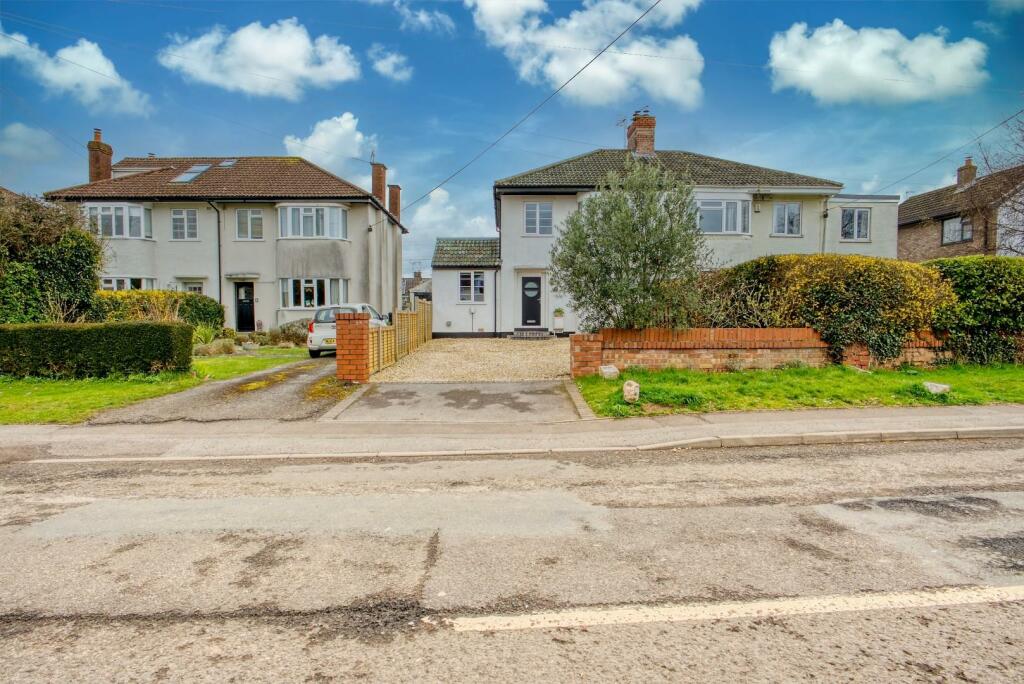 Additional image 21 of Exceptional extended family home in the village of Cleeve