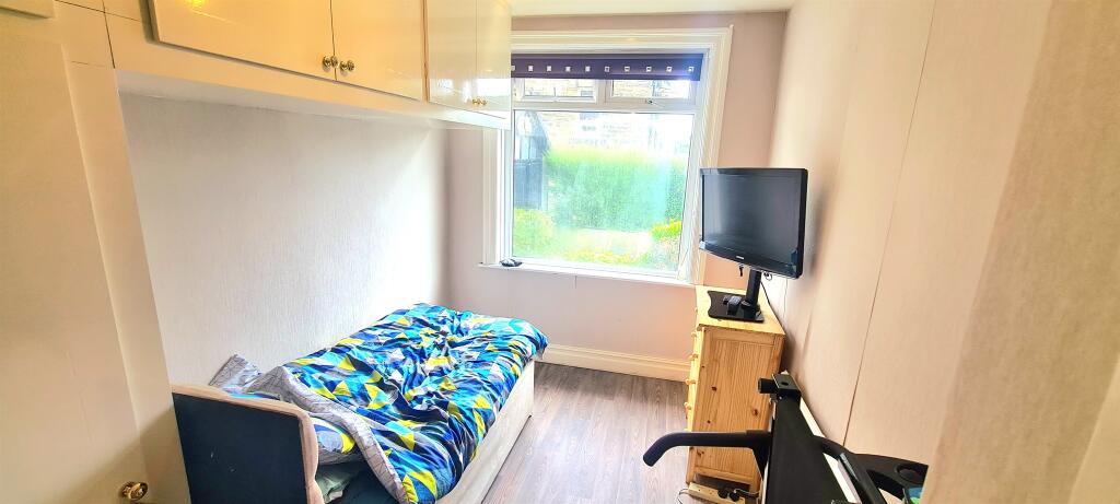 Additional image 16 of Wagon Lane, Bingley