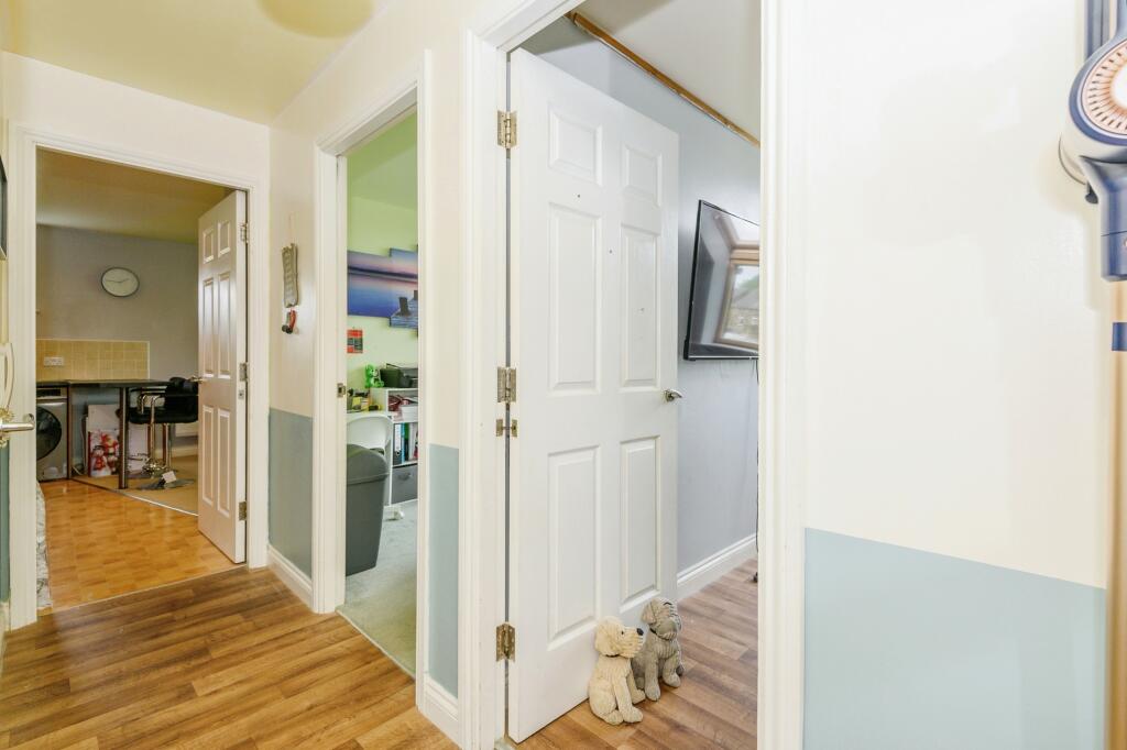 Additional image 19 of 21 The Plantations, Bradford, BD12