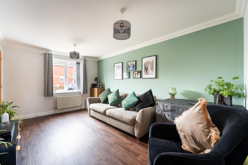 Additional image 4 of The Avenue, St. Georges - BEAUTIFUL HOUSE WITH GARAGE