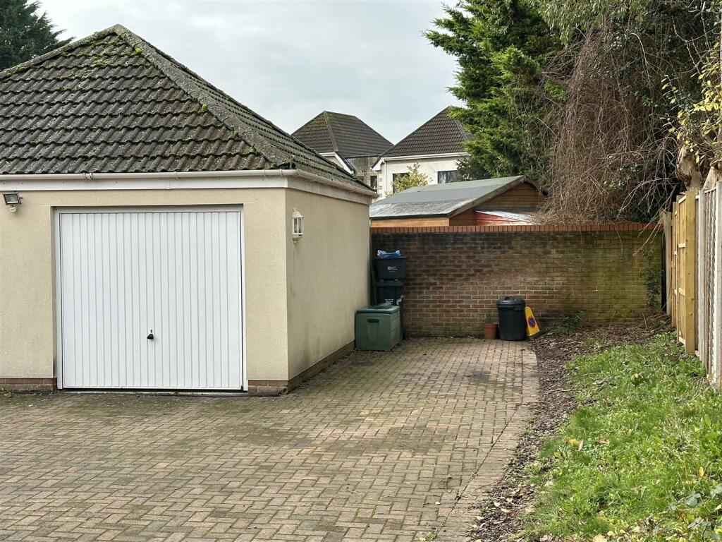 Additional image 33 of Oak Close, Cheddar