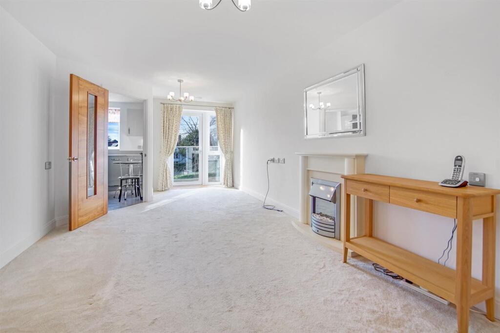 Additional image 8 of Manor Park Road, Chislehurst