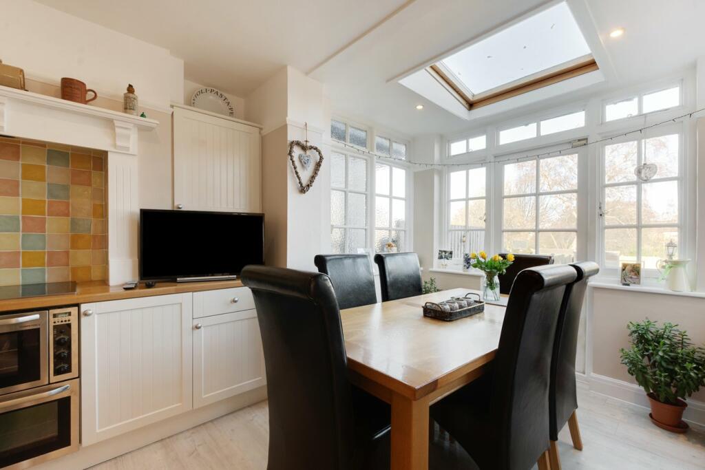 Additional image 16 of Chatham Avenue, Bromley, BR2