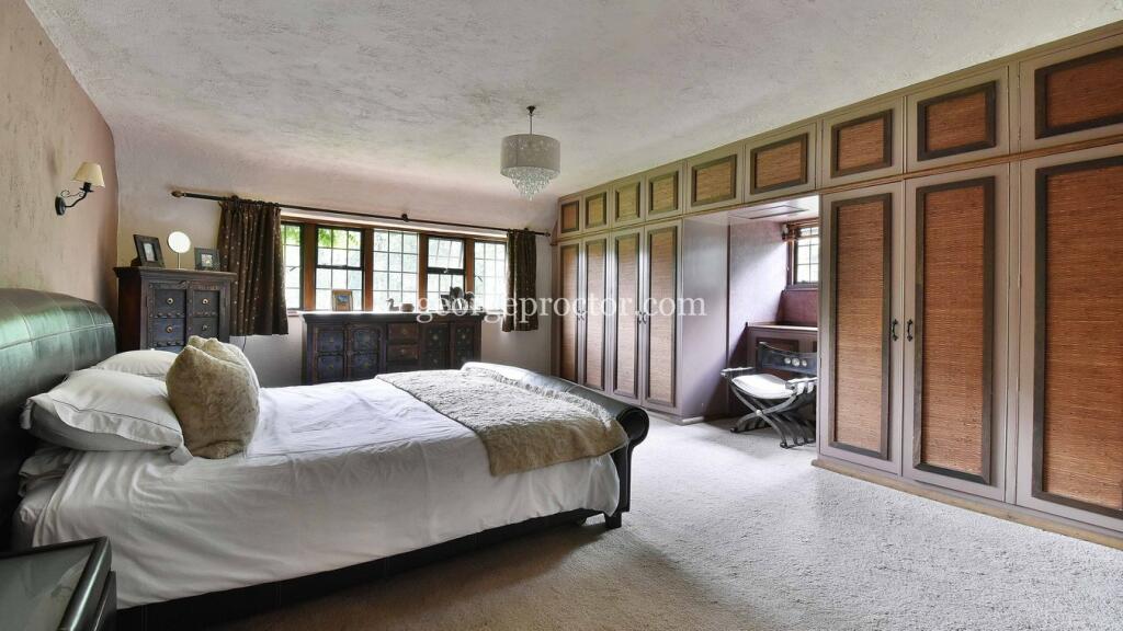 Additional image 18 of Oakwood Close, Chislehurst, BR7