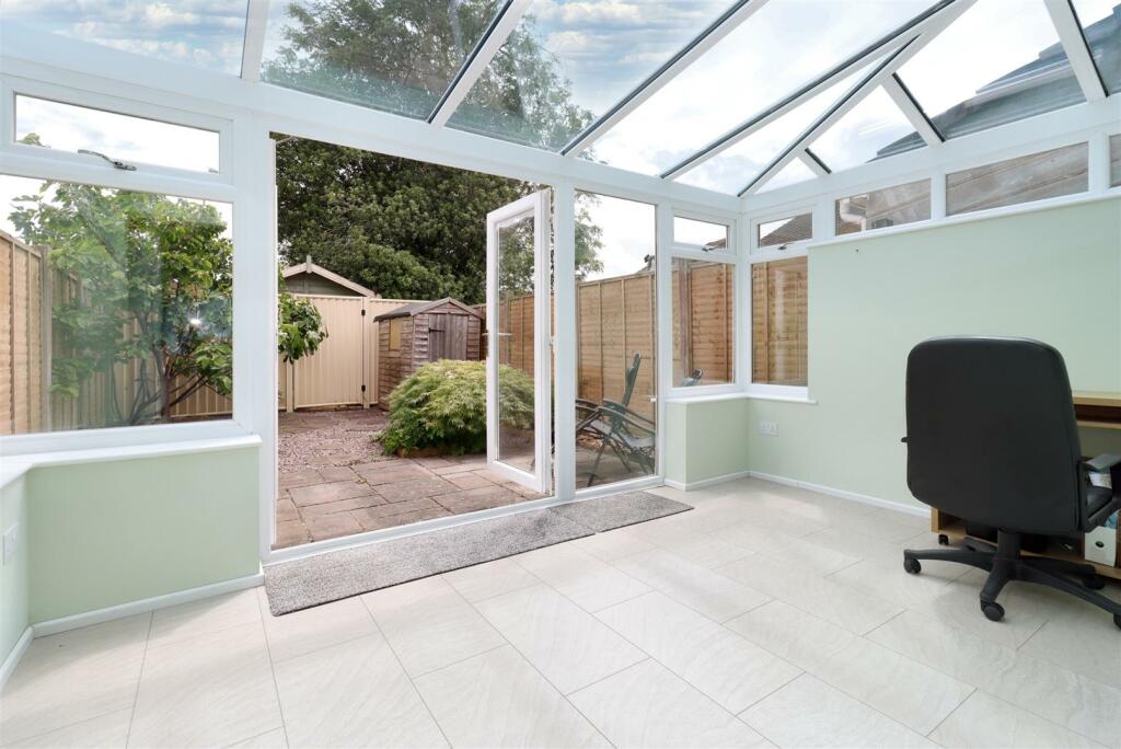 Additional image 5 of Situated close to town centre in Clevedon