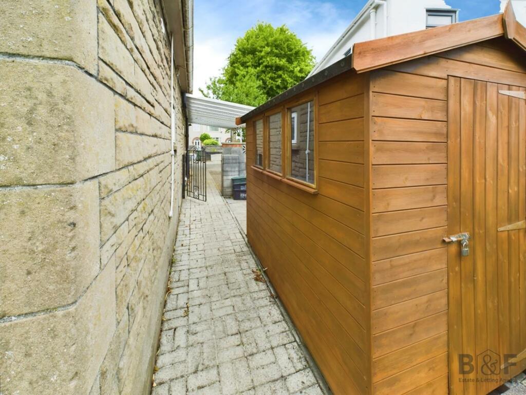 Additional image 20 of Kingsway, St. George