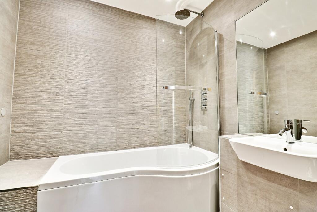 Additional image 11 of Southill Road, Chislehurst