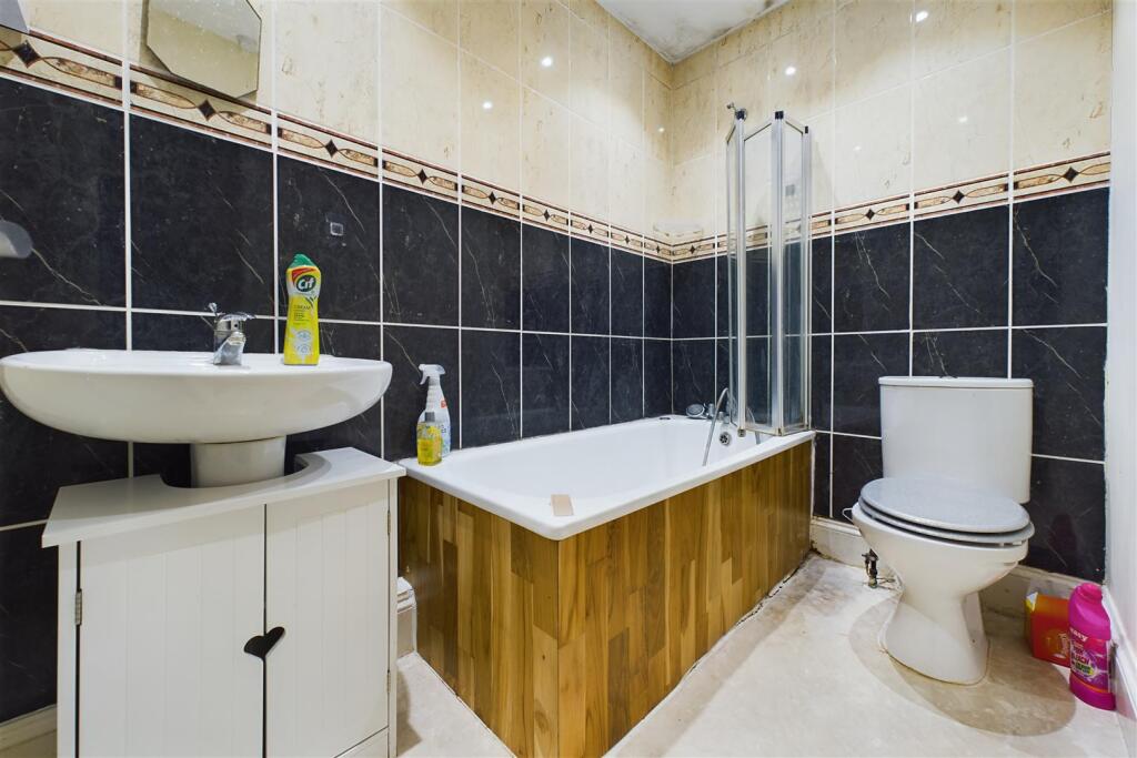 Additional image 4 of BLOCK OF FLATS | HORFIELD