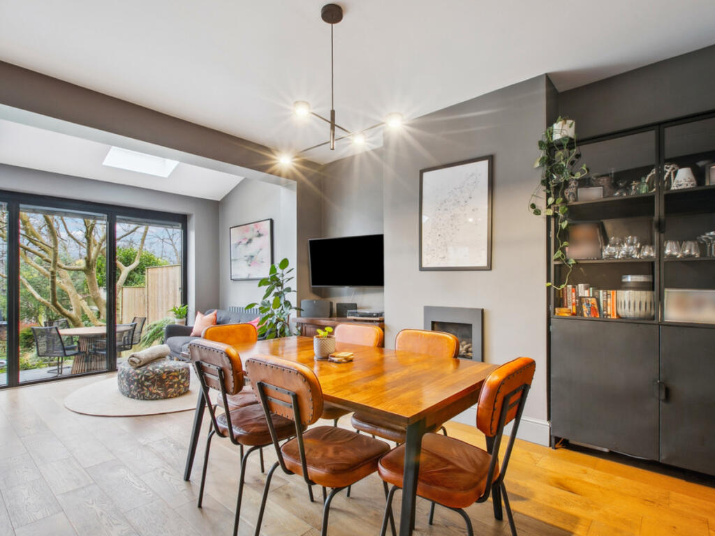 Additional image 3 of Warren Avenue, Bromley, BR1