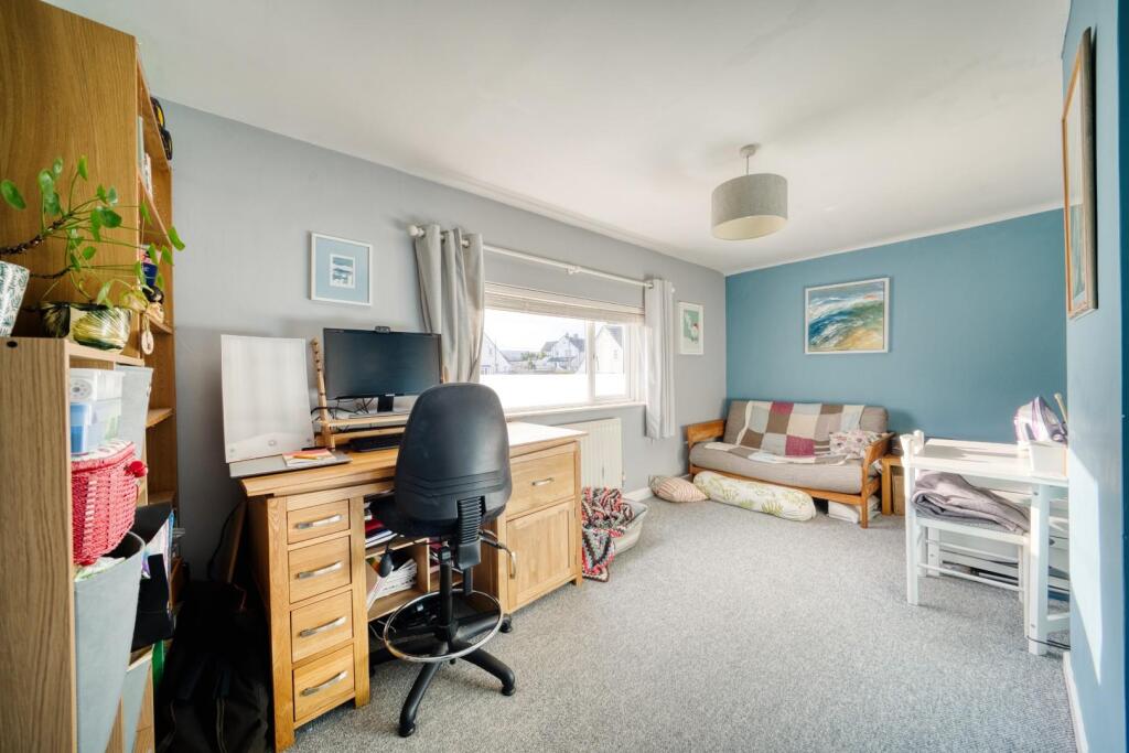 Additional image 9 of Spacious 1950s two bedroom home in Locking Village