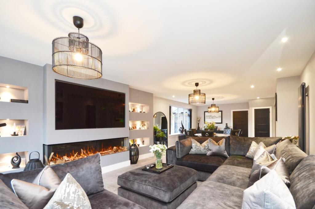 Additional image 11 of Court Farm Road, Longwell Green, Bristol