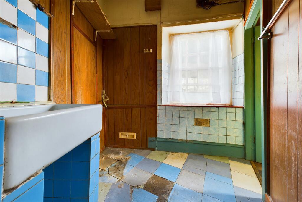 Additional image 9 of MODERNISATION | LARGE GARDEN | CLEVEDON