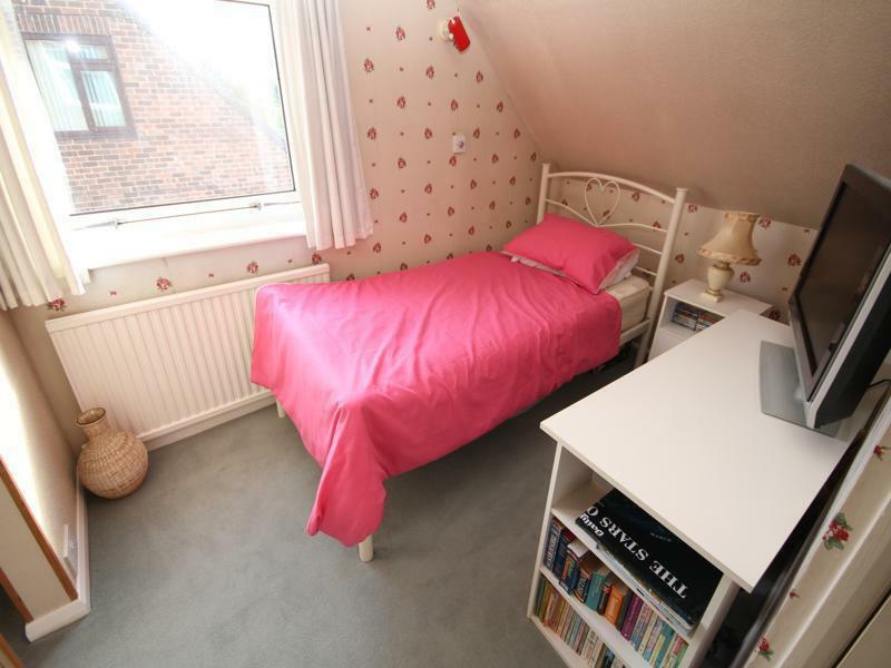 Additional image 8 of Simpson Grove, Idle