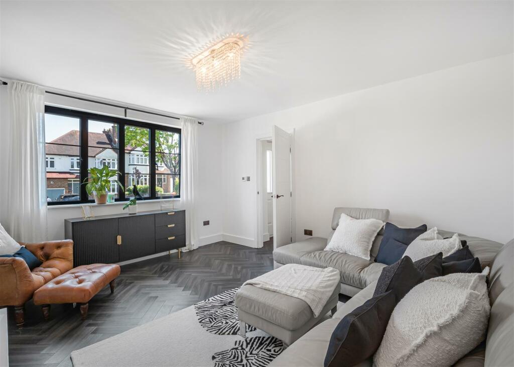 Additional image 18 of Pickhurst Park, Bromley