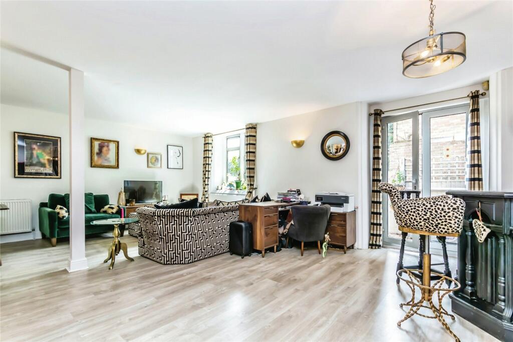 Additional image 4 of Crescent Road, Beckenham, BR3