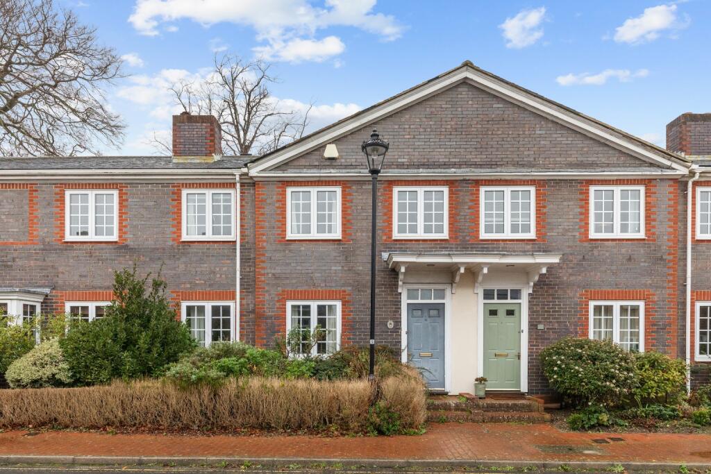 14 Cluny Street, Lewes, East Sussex, BN7 1LN