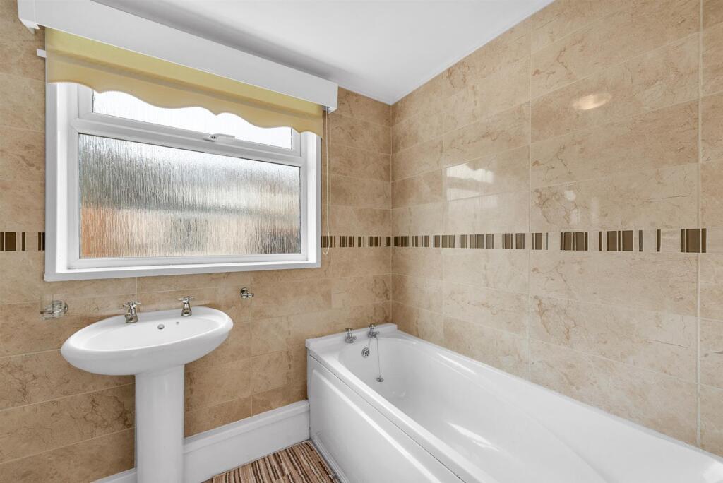 Additional image 6 of Park End, Bromley, BR1