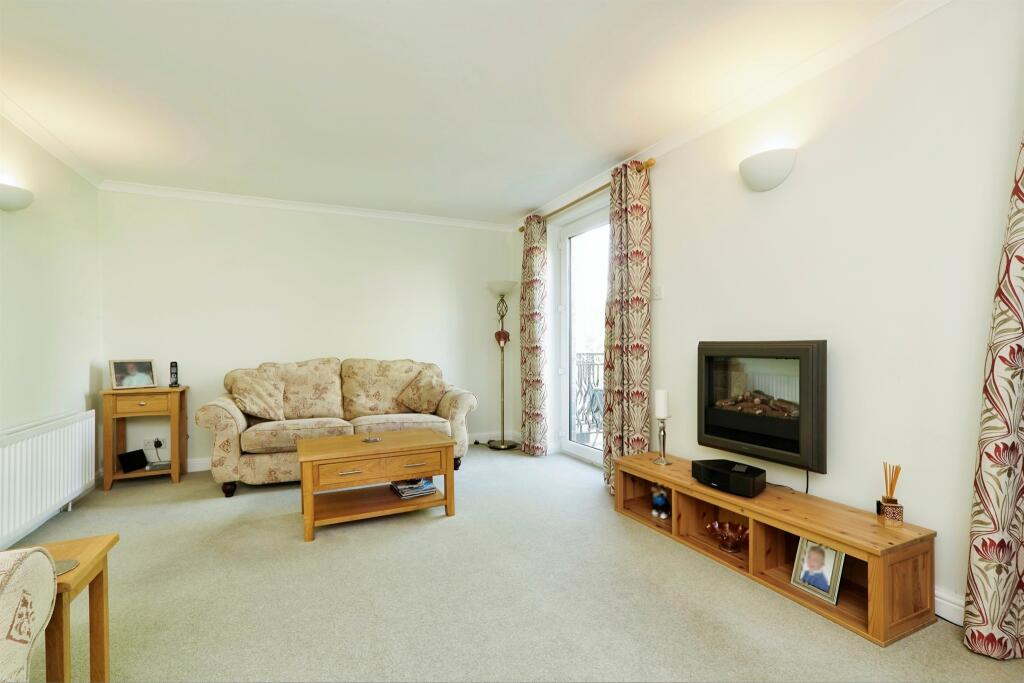 Additional image 4 of The Locks, Bingley