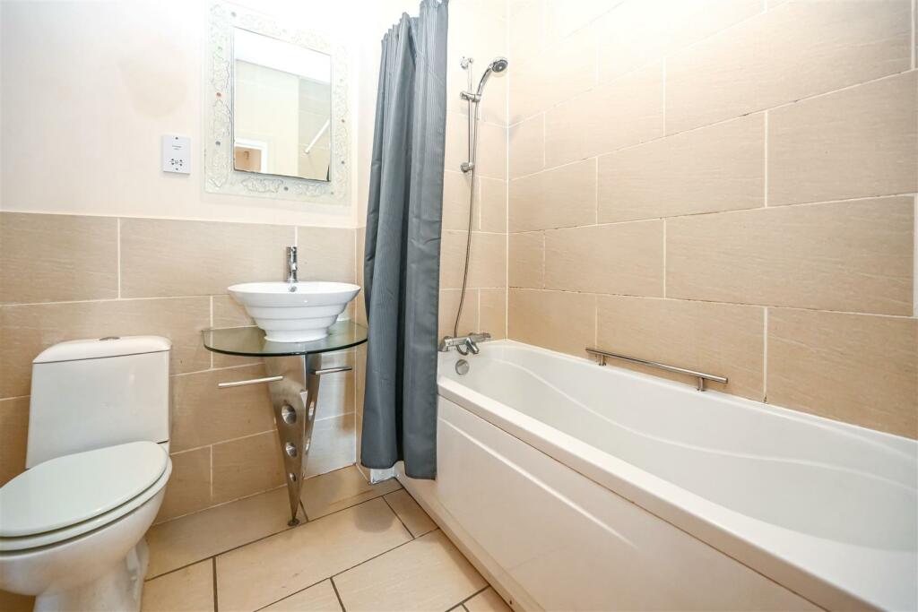 Additional image 7 of Brackendale Lodge, Bradford