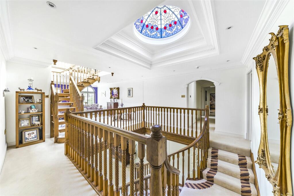Additional image 12 of Wood Way, Farnborough Park