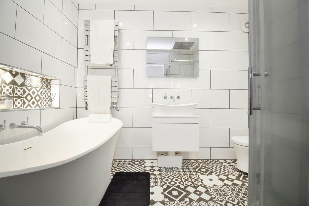 Additional image 14 of Ridgeway Crescent, Orpington, BR6 9QW