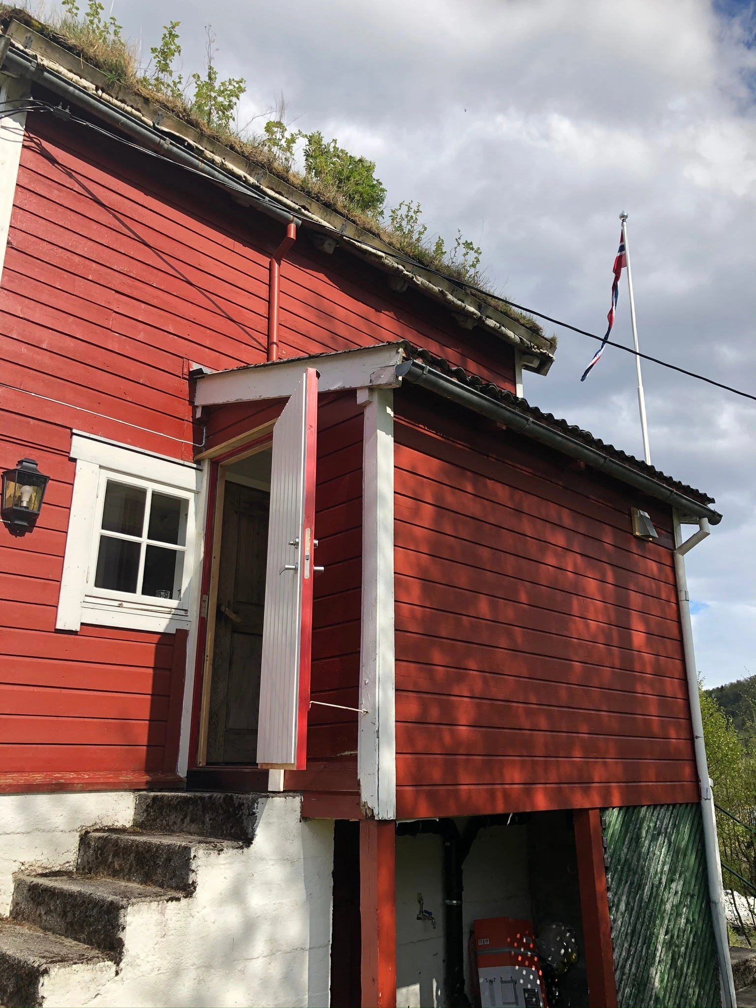 Additional image 2 of HEVSDALSVEGEN 10, 6200 Stranda