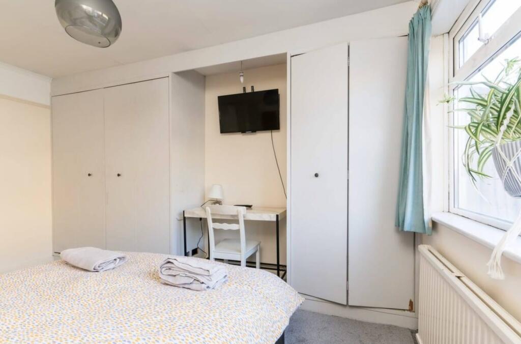 Additional image 6 of Muller Road, Bristol