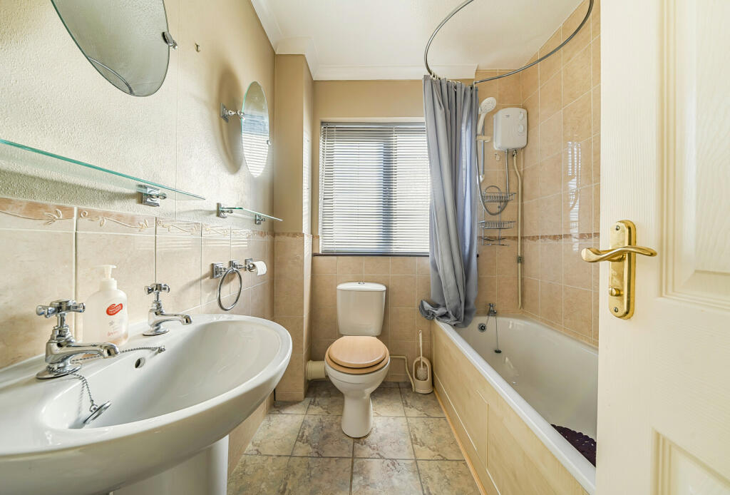 Additional image 10 of Sunningdale, Yate, Bristol, Gloucestershire, BS37