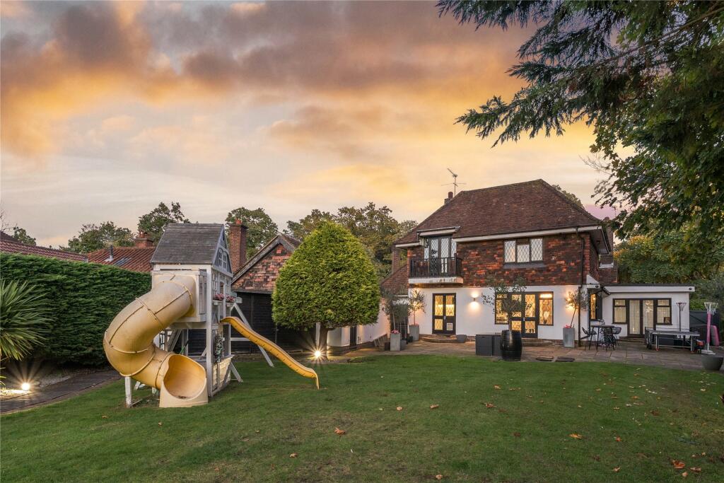 Additional image 31 of Hollydale Drive, Bromley