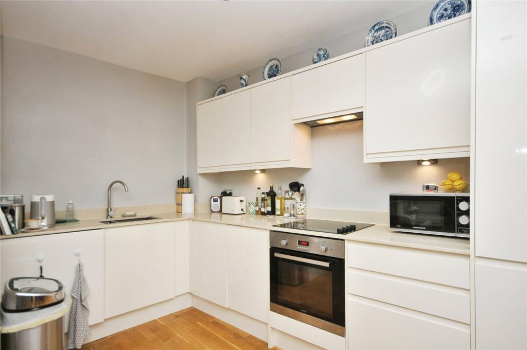 Additional image 2 of High Street, Beckenham, BR3