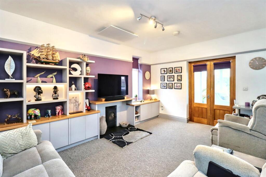 Additional image 4 of Nestled along a much admired Road in Upper Clevedon.