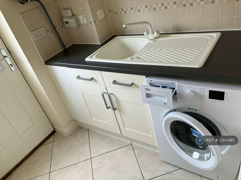 Additional image 9 of Cromwell Close, Bromley, BR2