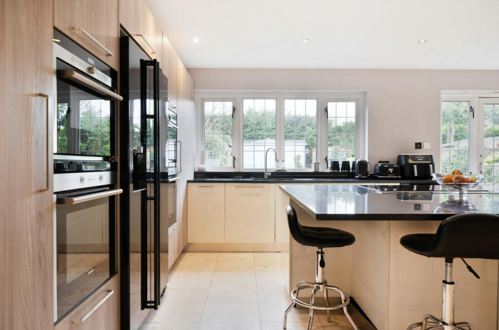 Additional image 10 of The Glen, Farnborough Park, Orpington, Kent, BR6