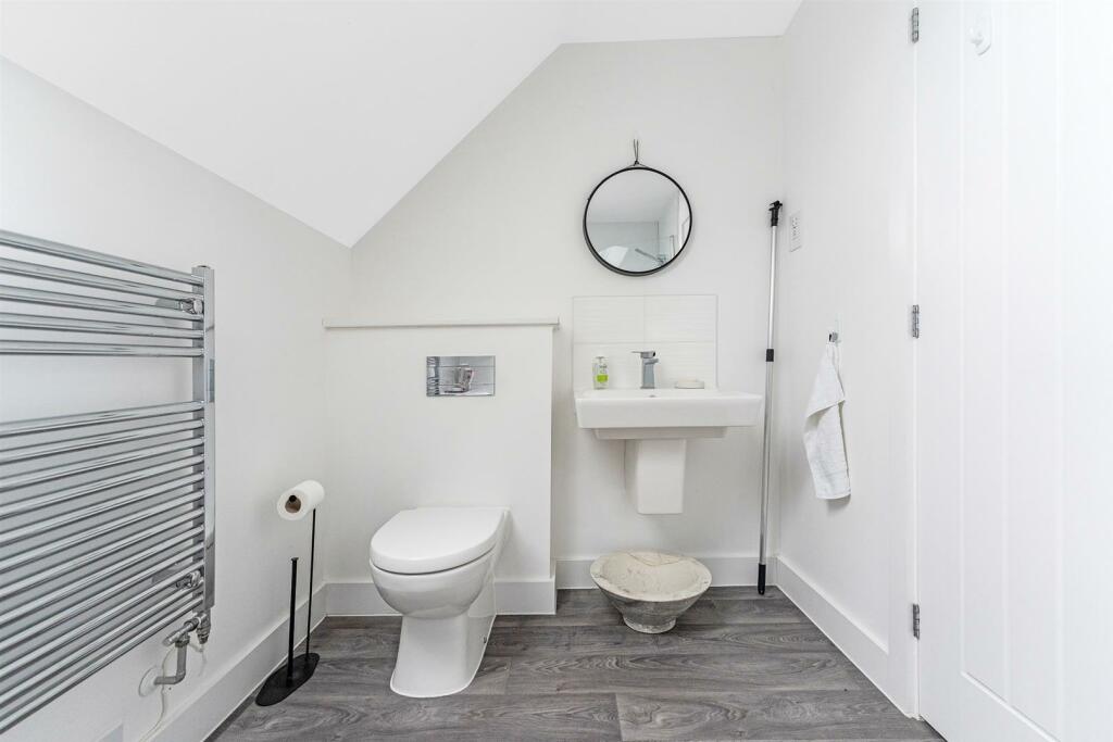 Additional image 19 of Wentwood Drive, Bleadon Hill - Stunning Home!