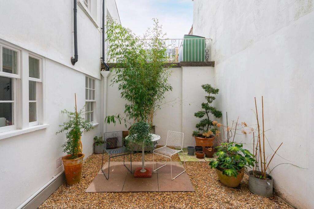 Additional image 37 of Caledonia Place, Clifton Village