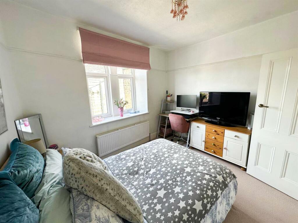Additional image 34 of Bridge Street, Oakworth