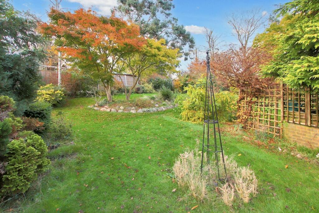 Additional image 15 of Hawes Lane, West Wickham, BR4