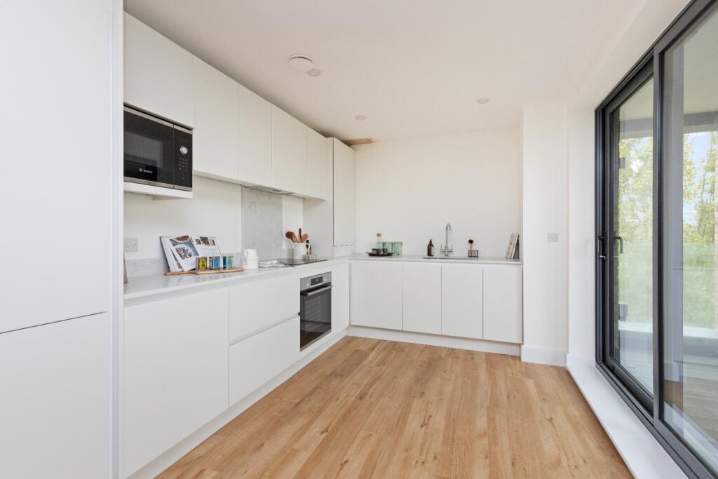 Additional image 2 of Oliver House, 5 Blakes Walk, Lewes, East Sussex, BN7