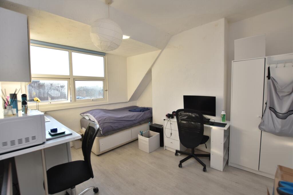 Primary image of Room 8, Whatley Road, Clifton, Bristol, BS8