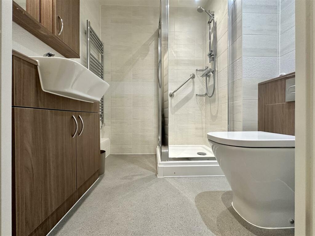 Additional image 41 of Alexandra Lodge, Stokefield Road, Thornbury